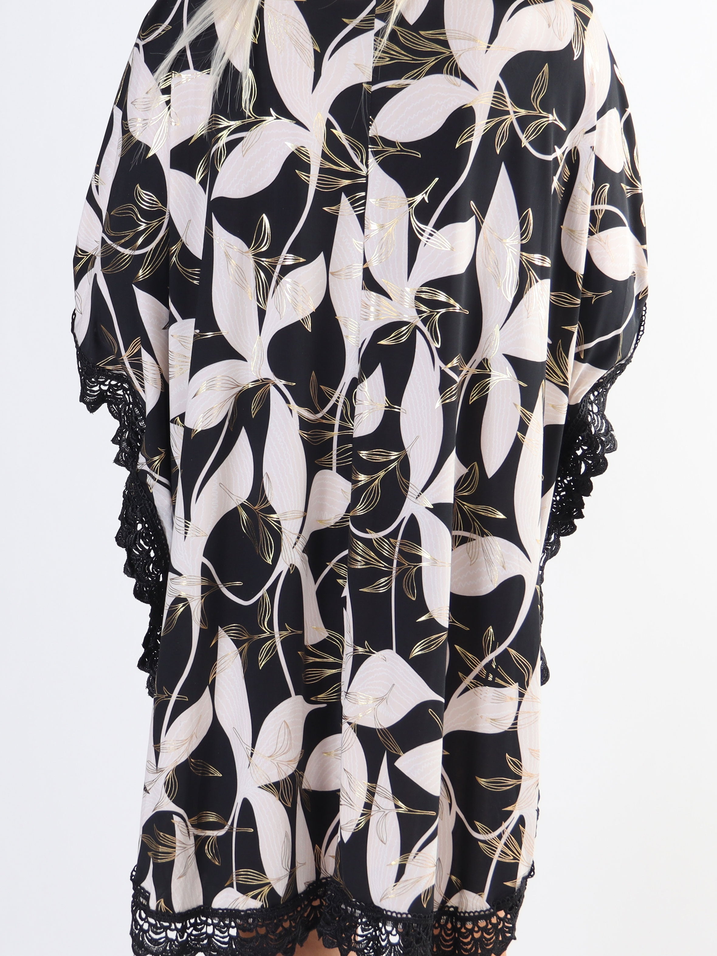 Chara - Plus size tunikakjole med blondekant og lynlås